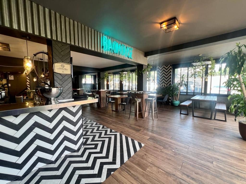 Bar/Restaurante en Nueva Andalucia en venta - 575.000 € (Ref: 10002237)