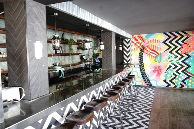 Restaurang/Bar till salu i Nueva Andalucia, Marbella - 575 000 € (Ref: 10002237)