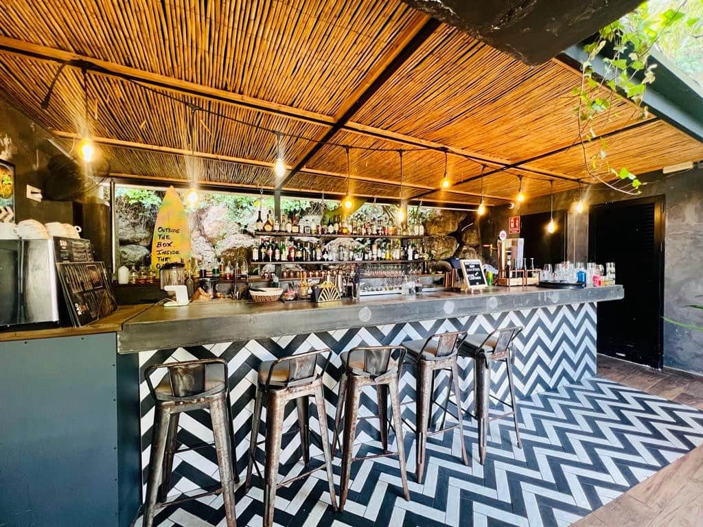Bar/Restaurante en Nueva Andalucia en venta - 575.000 € (Ref: 10002237)