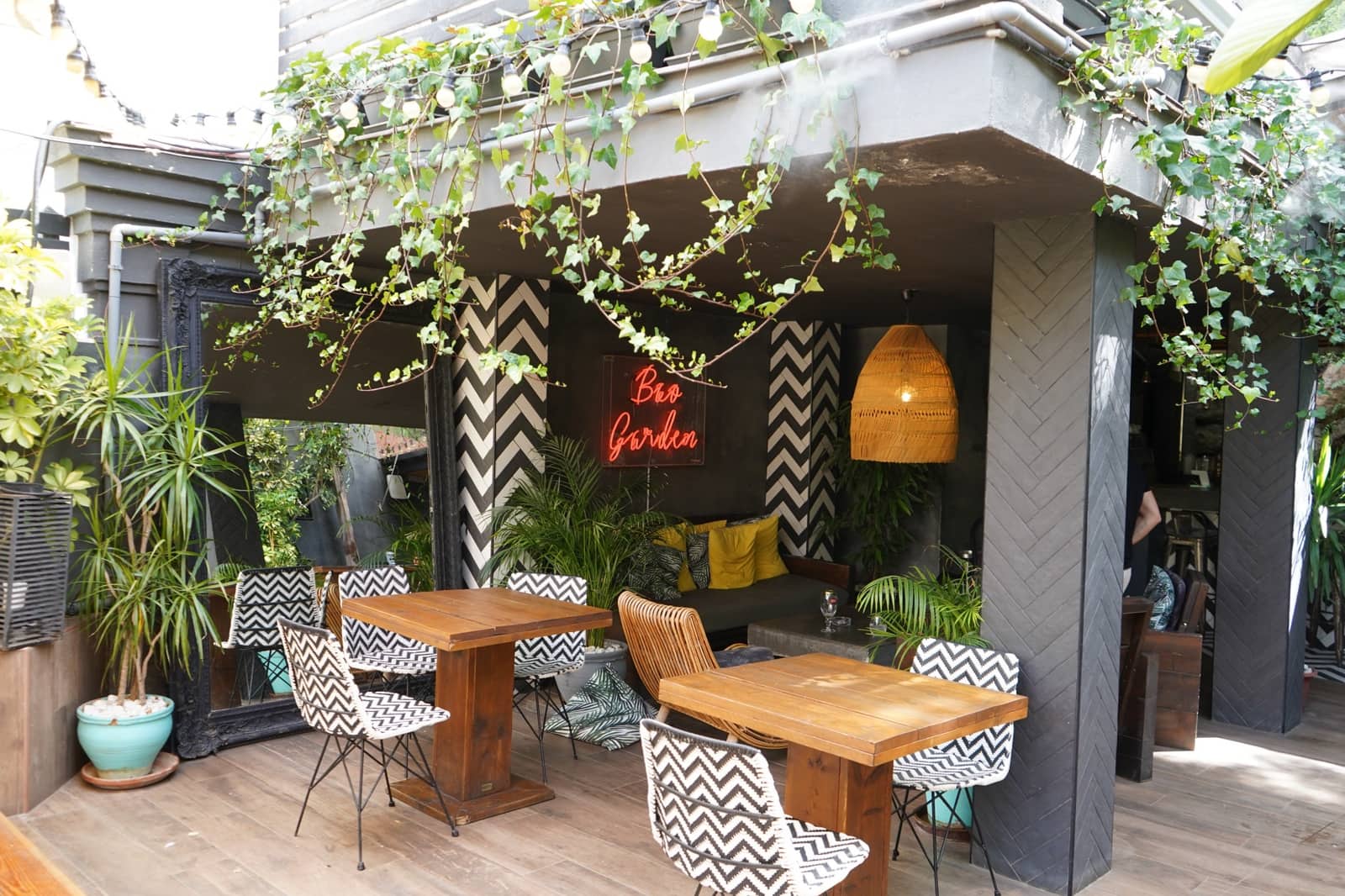 Bar/Restaurante en Nueva Andalucia en venta - 575.000 € (Ref: 10002237)