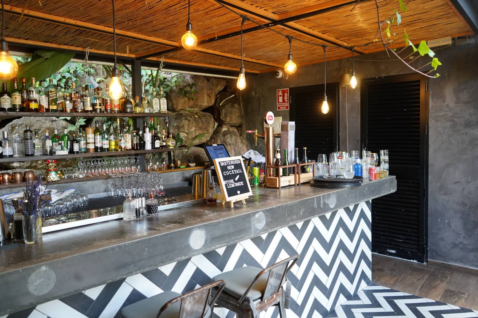 Bar/Restaurante en Nueva Andalucia en venta - 575.000 € (Ref: 10002237)