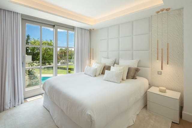 6 slaapkamer Villa te koop in Marbella met zwembad garage - € 9.680.000 (Ref: 10002239)