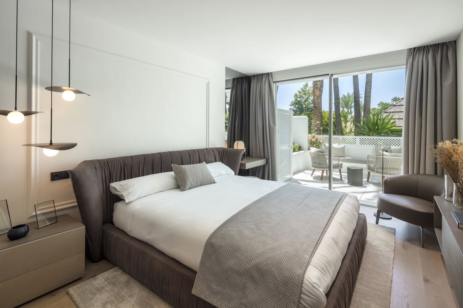3 soverom Leilighet til salgs i Marbella med svømmebasseng - € 3 700 000 (Ref: 10002242)