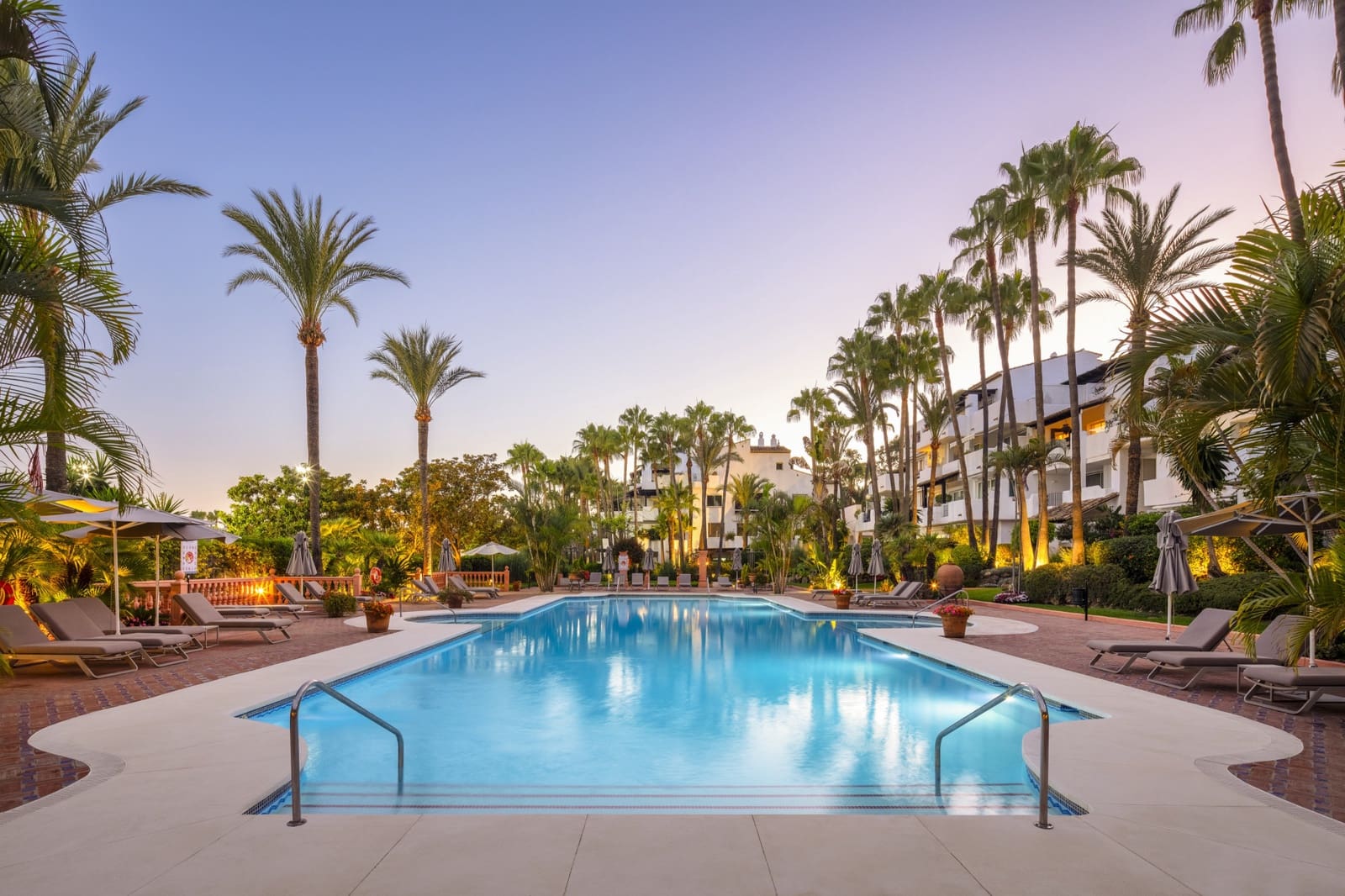 3 soverom Leilighet til salgs i Marbella med svømmebasseng - € 3 700 000 (Ref: 10002242)
