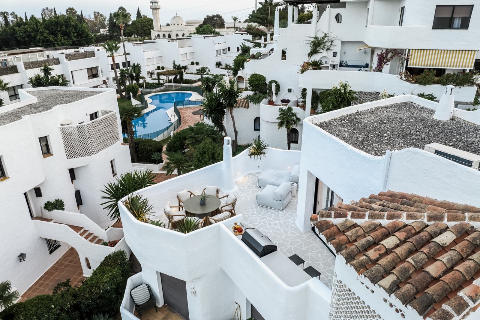 2 chambre Appartement à vendre à Marbella avec piscine garage - 895 000 € (Ref: 10002243)