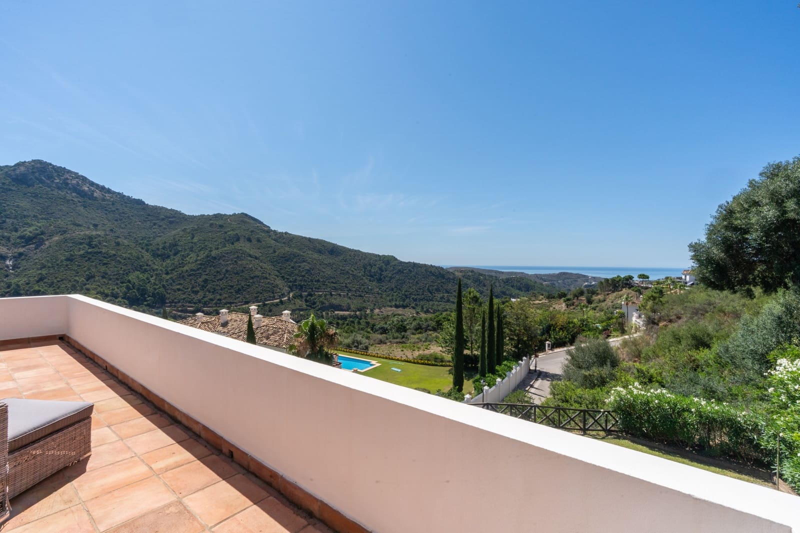 4 sovrum Villa till salu i Marbella med pool garage - 1 995 000 € (Ref: 10002246)