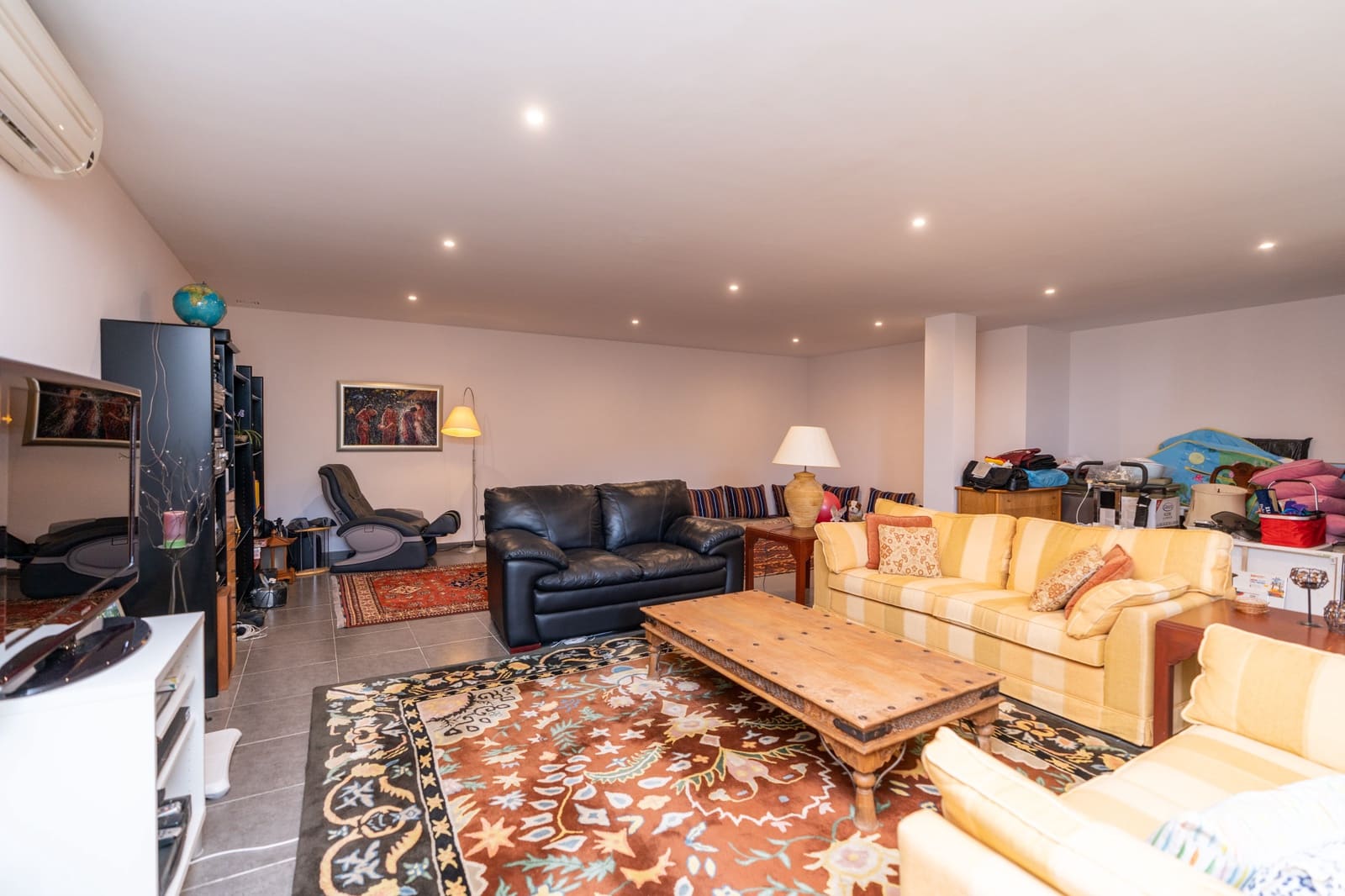 4 sovrum Villa till salu i Marbella med pool garage - 1 995 000 € (Ref: 10002246)