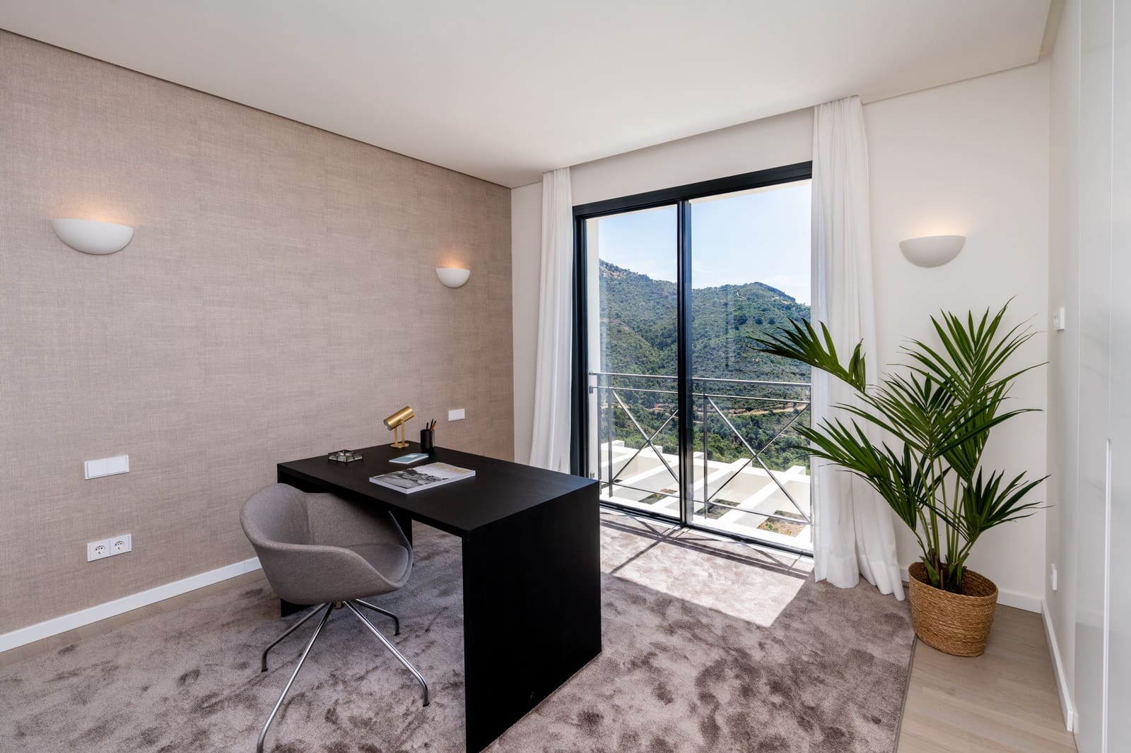 4 sovrum Villa till salu i Marbella med pool garage - 2 450 000 € (Ref: 10002248)