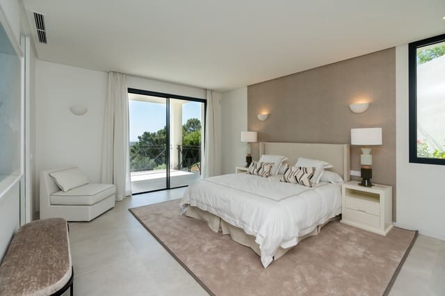 4 sypialnia Willa na sprzedaż w Marbella z basenem garażem - 2 450 000 € (Ref: 10002248)