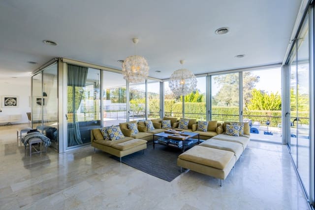 6 slaapkamer Villa te koop in Sotogrande, San Roque met zwembad garage - € 1.850.000 (Ref: 10002249)
