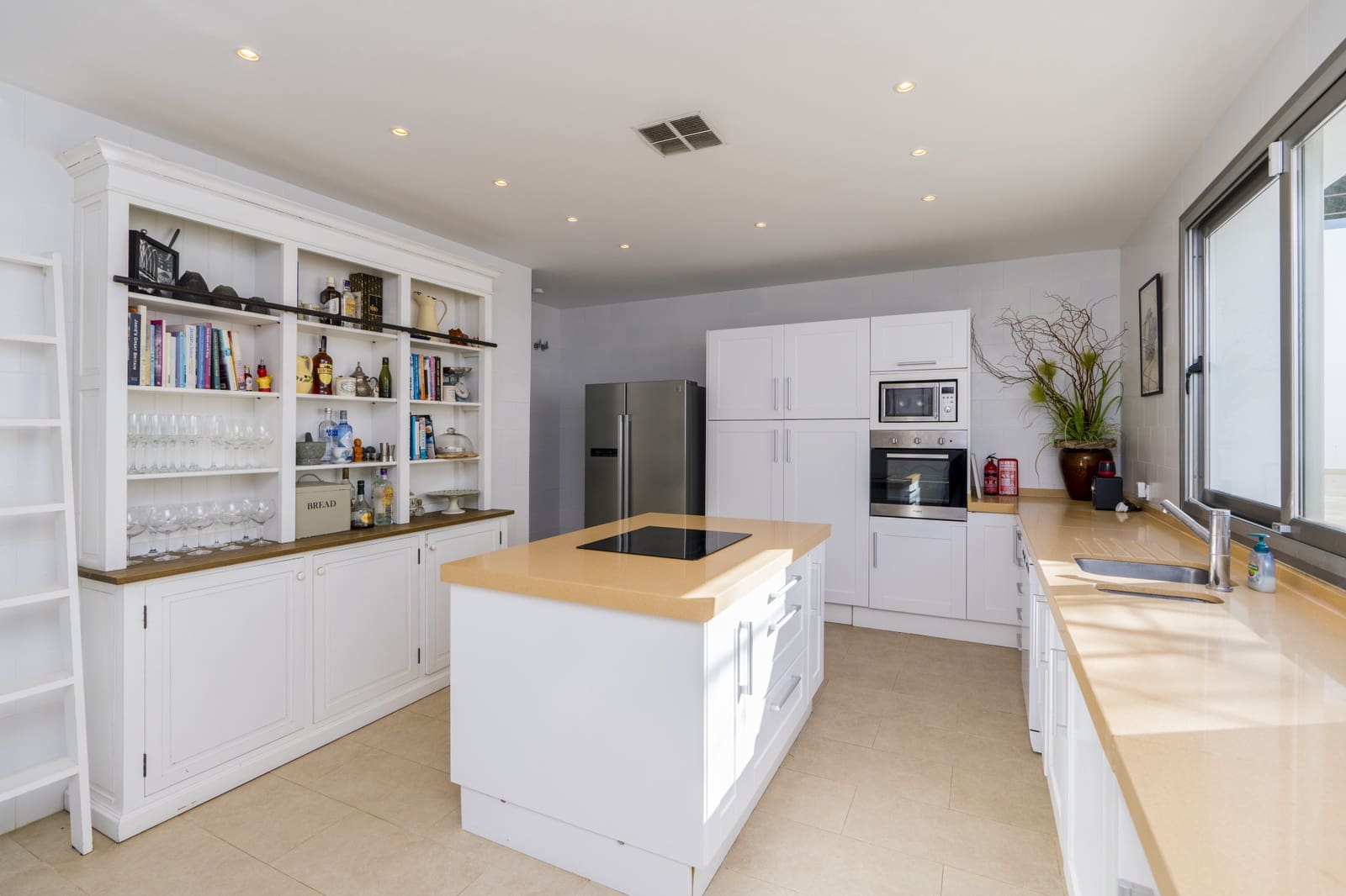 6 soveværelse Villa til salg i Sotogrande med swimmingpool garage - € 1.850.000 (Ref: 10002249)