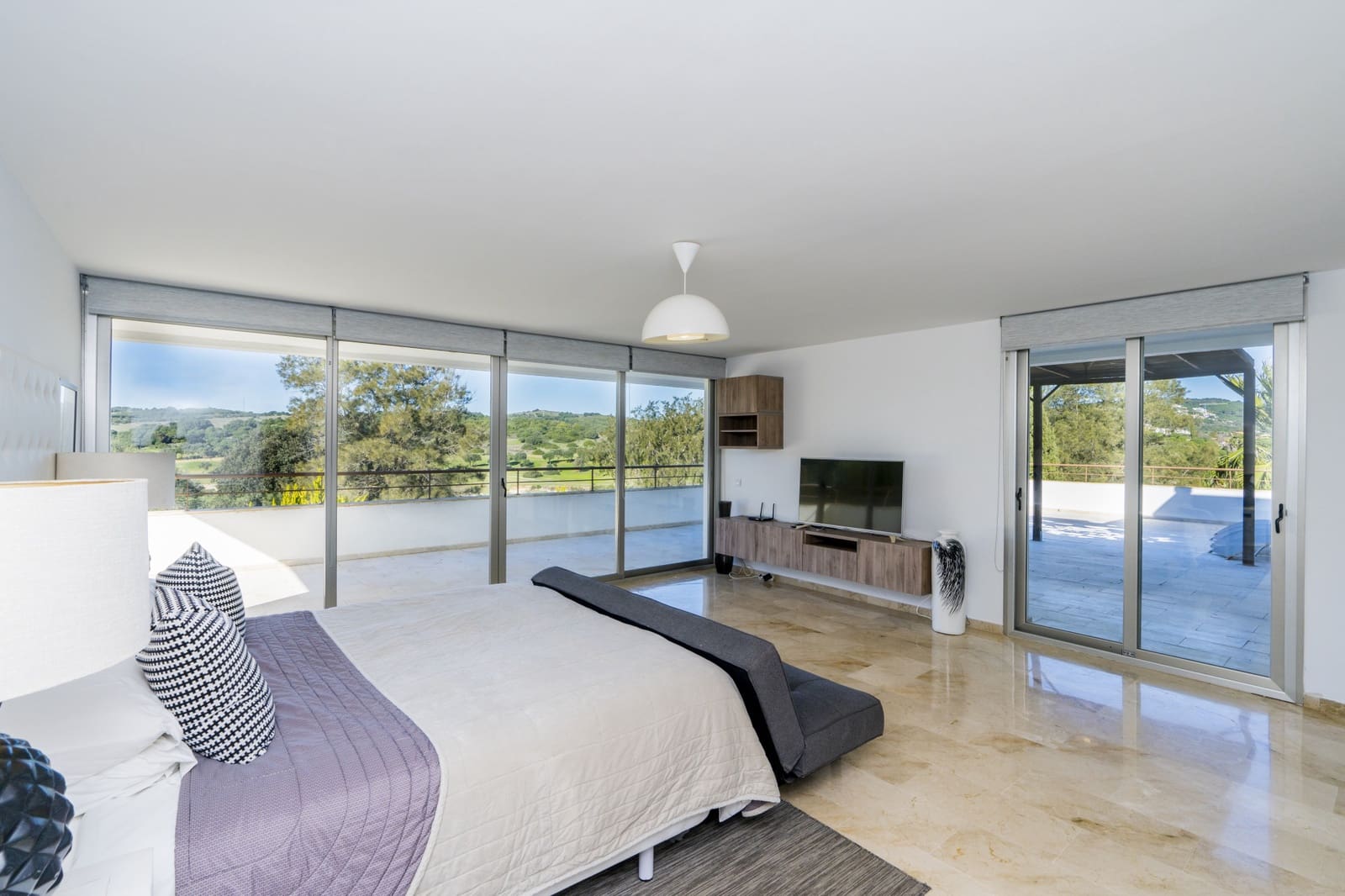 6 soveværelse Villa til salg i Sotogrande med swimmingpool garage - € 1.850.000 (Ref: 10002249)