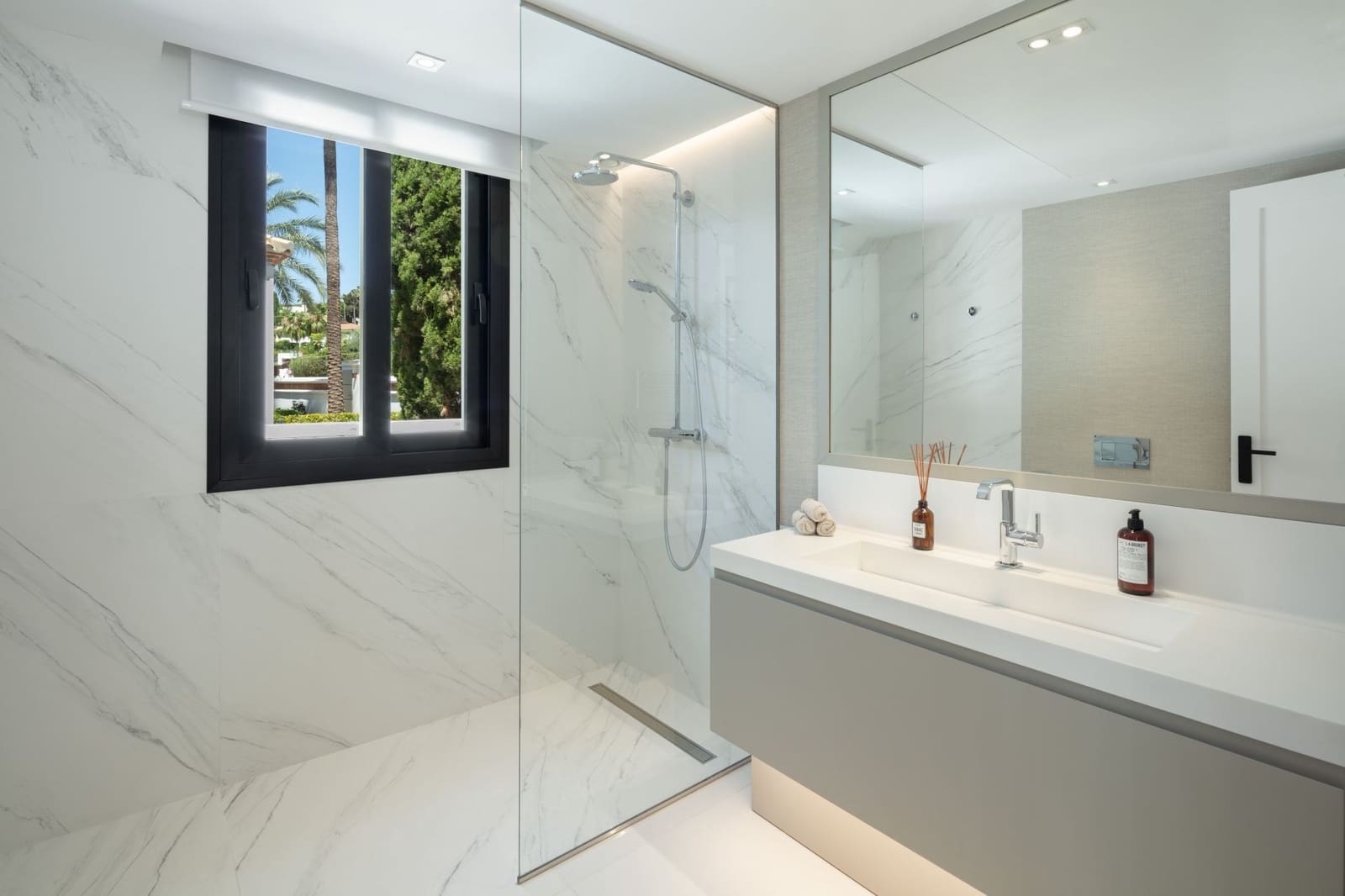 5 sypialnia Willa na sprzedaż w Marbella z basenem garażem - 6 995 000 € (Ref: 10002250)
