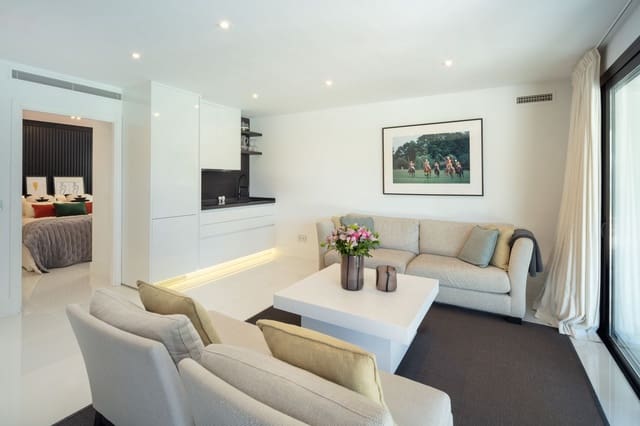 5 sypialnia Willa na sprzedaż w Marbella z basenem garażem - 6 995 000 € (Ref: 10002250)