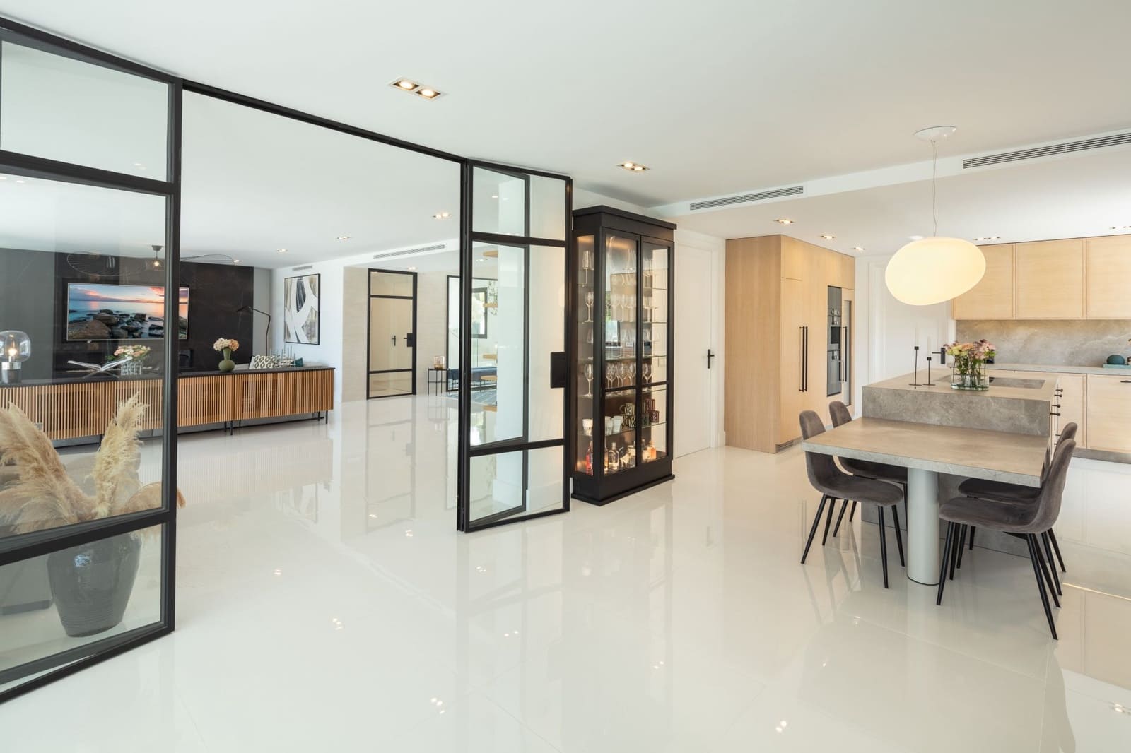 5 sypialnia Willa na sprzedaż w Marbella z basenem garażem - 6 995 000 € (Ref: 10002250)