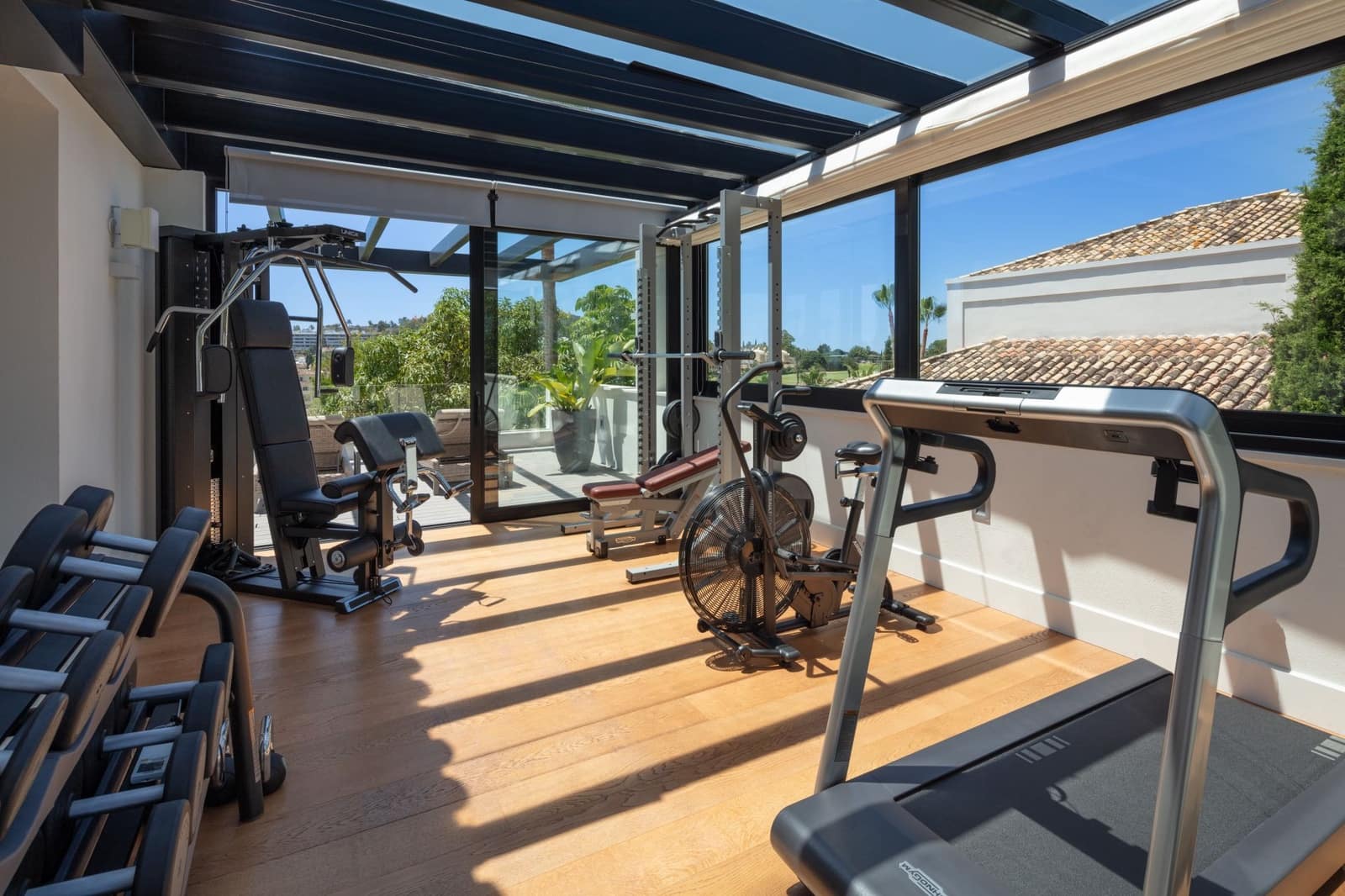 5 sypialnia Willa na sprzedaż w Marbella z basenem garażem - 6 995 000 € (Ref: 10002250)
