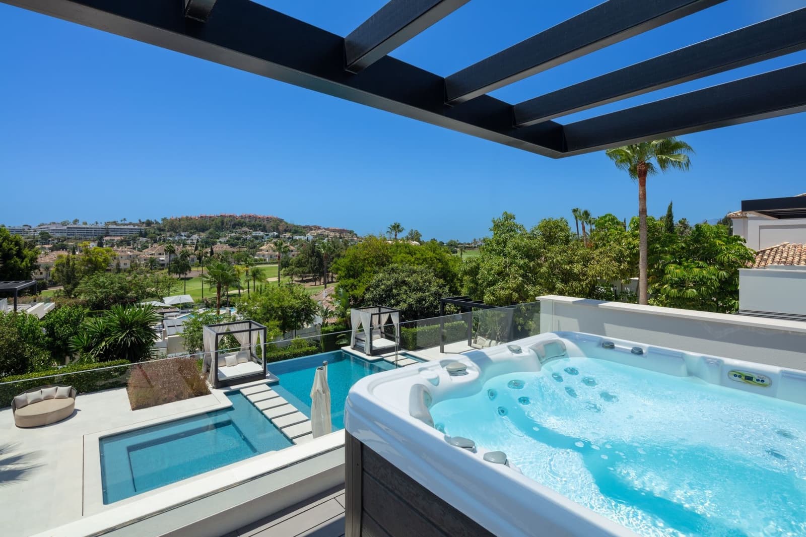 5 sypialnia Willa na sprzedaż w Marbella z basenem garażem - 6 995 000 € (Ref: 10002250)