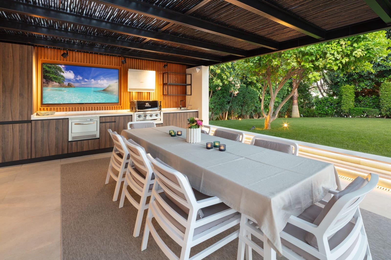 5 sypialnia Willa na sprzedaż w Marbella z basenem garażem - 6 995 000 € (Ref: 10002250)