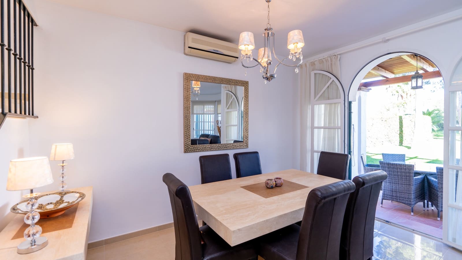 3 slaapkamer Villa te koop in Marbella met zwembad garage - € 520.000 (Ref: 10002251)