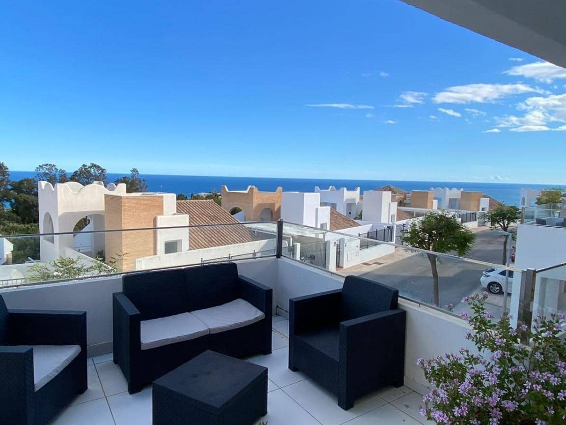 4 makuuhuone Huvila myytävänä paikassa Benalmadena Costa mukana uima-altaan - 985 000 € (Ref: 10002255)