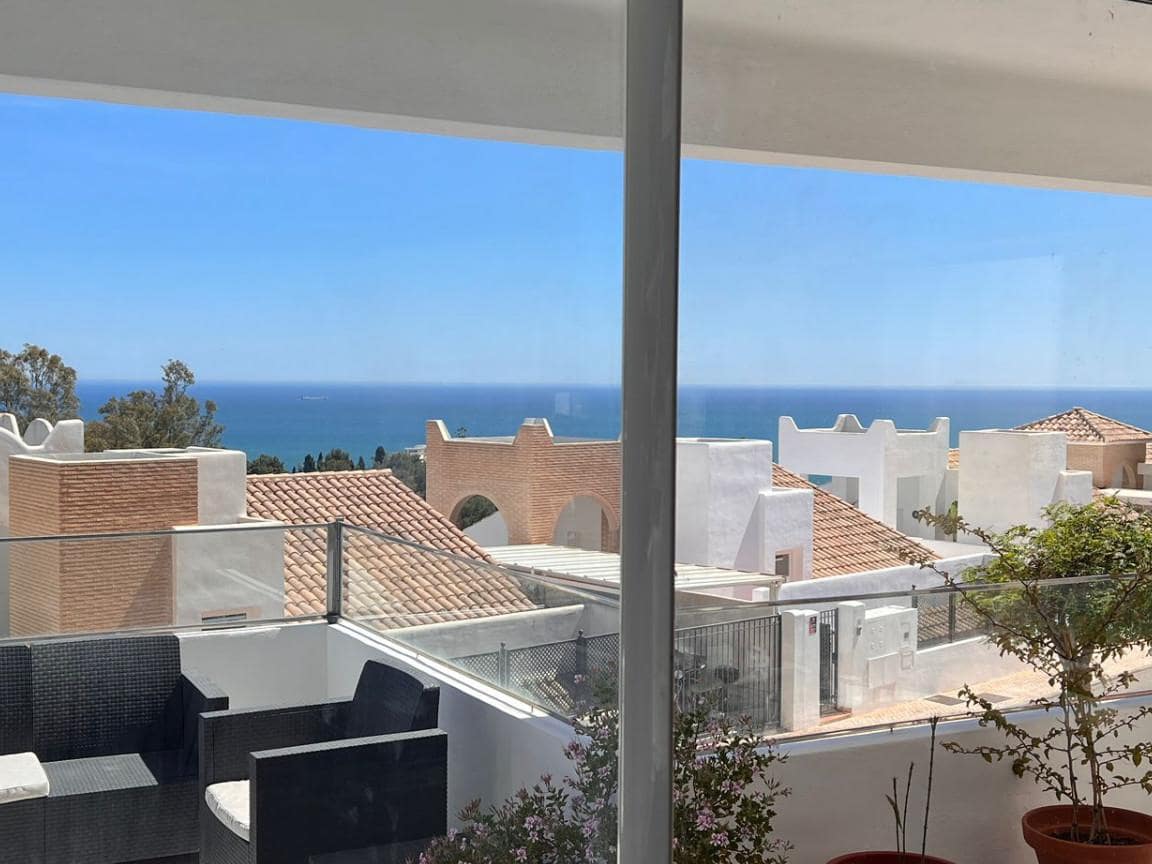 4 makuuhuone Huvila myytävänä paikassa Benalmadena Costa mukana uima-altaan - 985 000 € (Ref: 10002255)