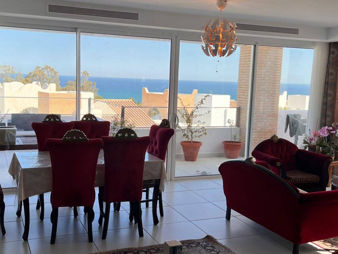 4 makuuhuone Huvila myytävänä paikassa Benalmadena Costa mukana uima-altaan - 985 000 € (Ref: 10002255)