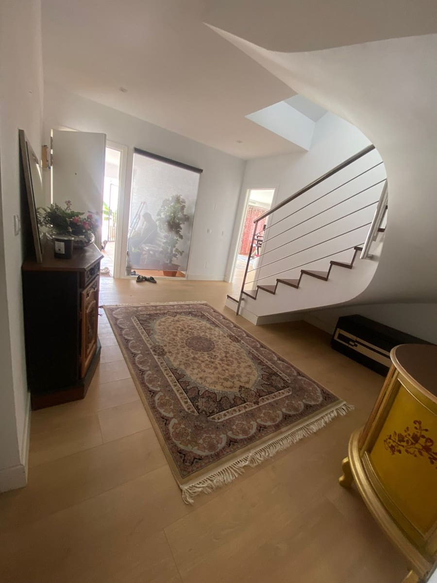 4 makuuhuone Huvila myytävänä paikassa Benalmadena Costa mukana uima-altaan - 985 000 € (Ref: 10002255)