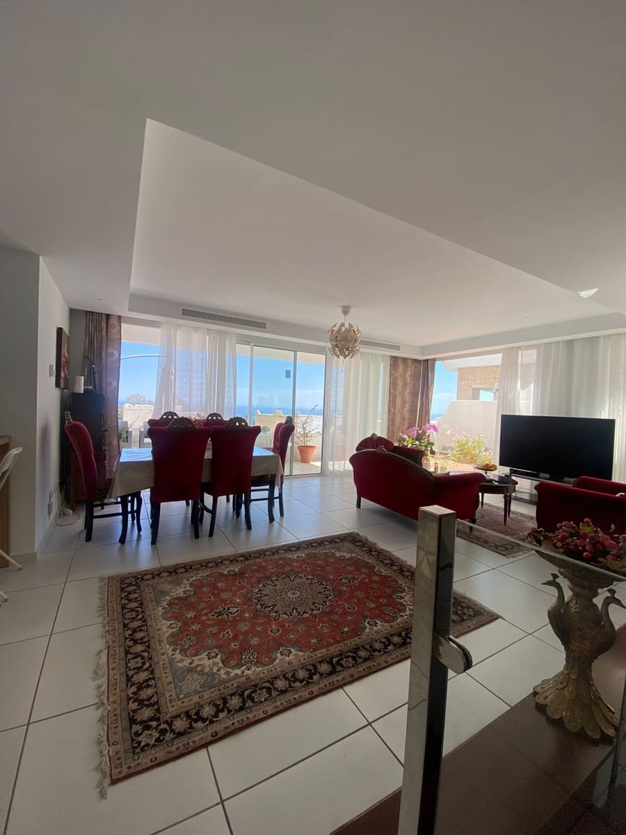 4 makuuhuone Huvila myytävänä paikassa Benalmadena Costa mukana uima-altaan - 985 000 € (Ref: 10002255)