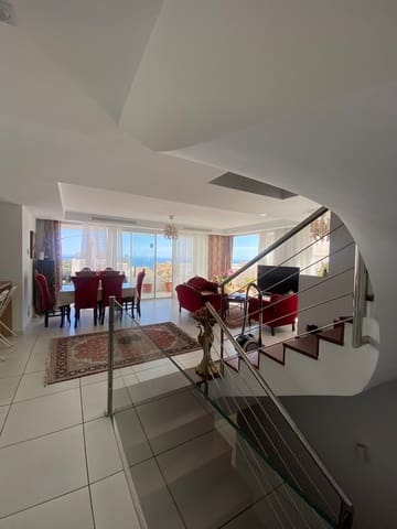 4 makuuhuone Huvila myytävänä paikassa Benalmadena Costa, Benalmádena mukana uima-altaan - 985 000 € (Ref: 10002255)