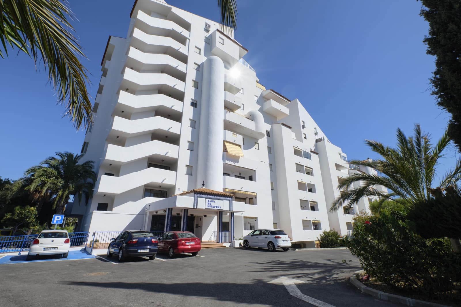 3 slaapkamer Appartement te koop in Estepona met zwembad garage - € 719.000 (Ref: 10002256)