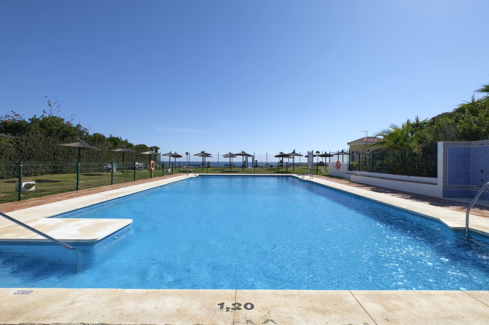 3 slaapkamer Appartement te koop in Estepona met zwembad garage - € 719.000 (Ref: 10002256)