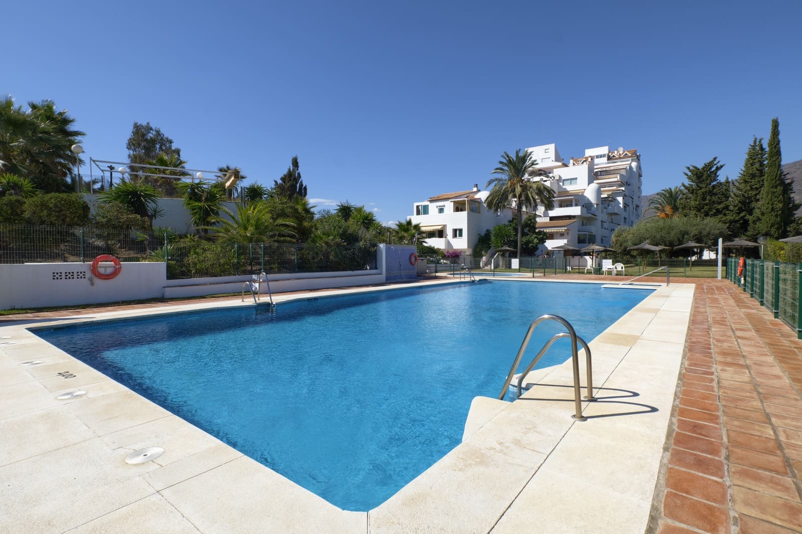 3 slaapkamer Appartement te koop in Estepona met zwembad garage - € 719.000 (Ref: 10002256)