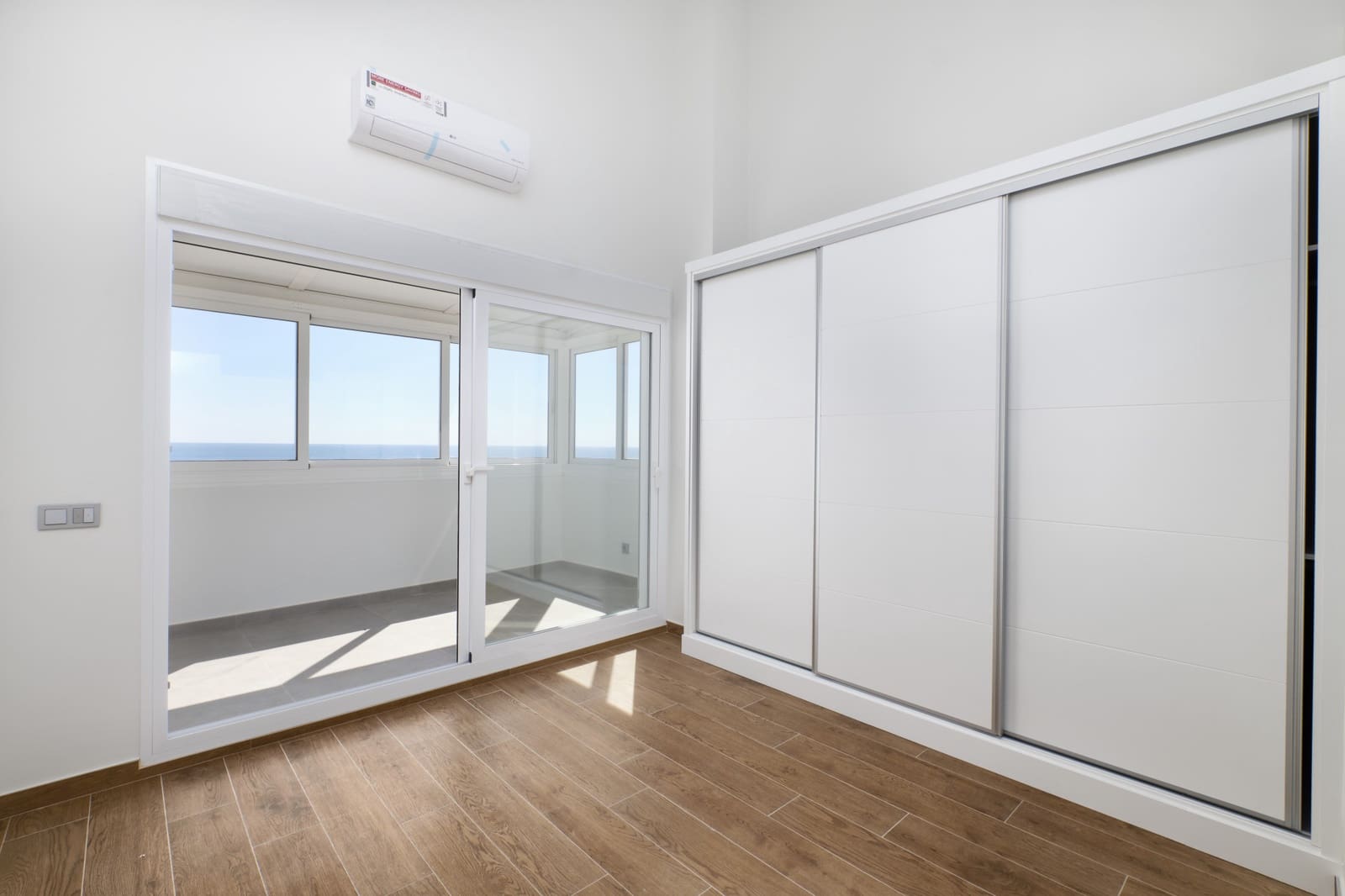 3 slaapkamer Appartement te koop in Estepona met zwembad garage - € 719.000 (Ref: 10002256)