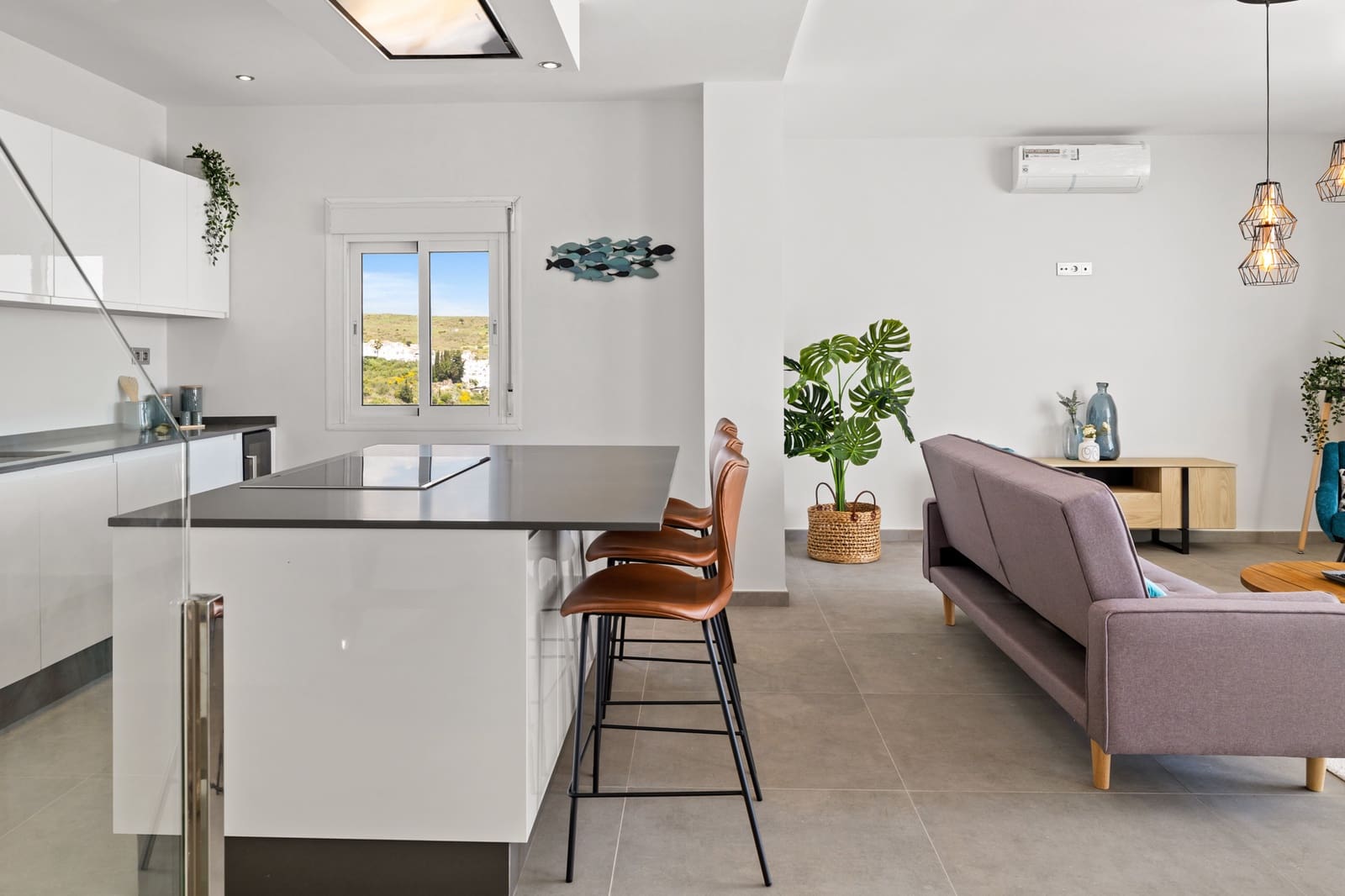 Apartamento de 3 habitaciones en Estepona en venta con piscina garaje - 739.000 € (Ref: 10002257)