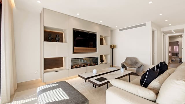 3 soveværelse Lejlighed til salg i Estepona med swimmingpool garage - € 1.995.000 (Ref: 10002258)