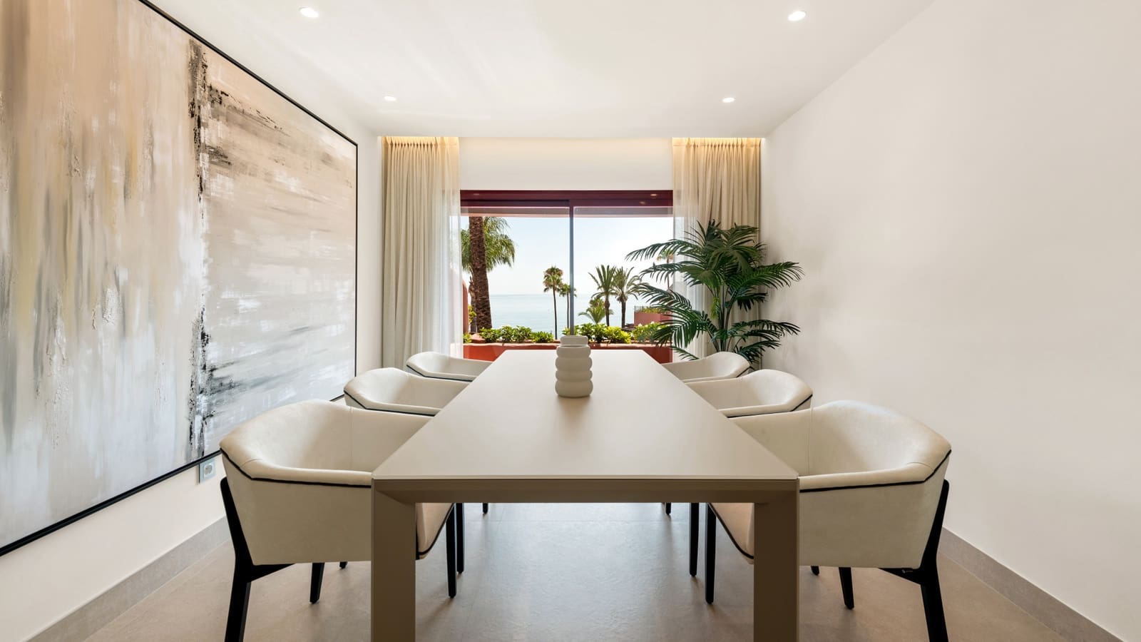 3 soveværelse Lejlighed til salg i Estepona med swimmingpool garage - € 1.995.000 (Ref: 10002258)