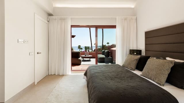 3 soveværelse Lejlighed til salg i Estepona med swimmingpool garage - € 1.995.000 (Ref: 10002258)