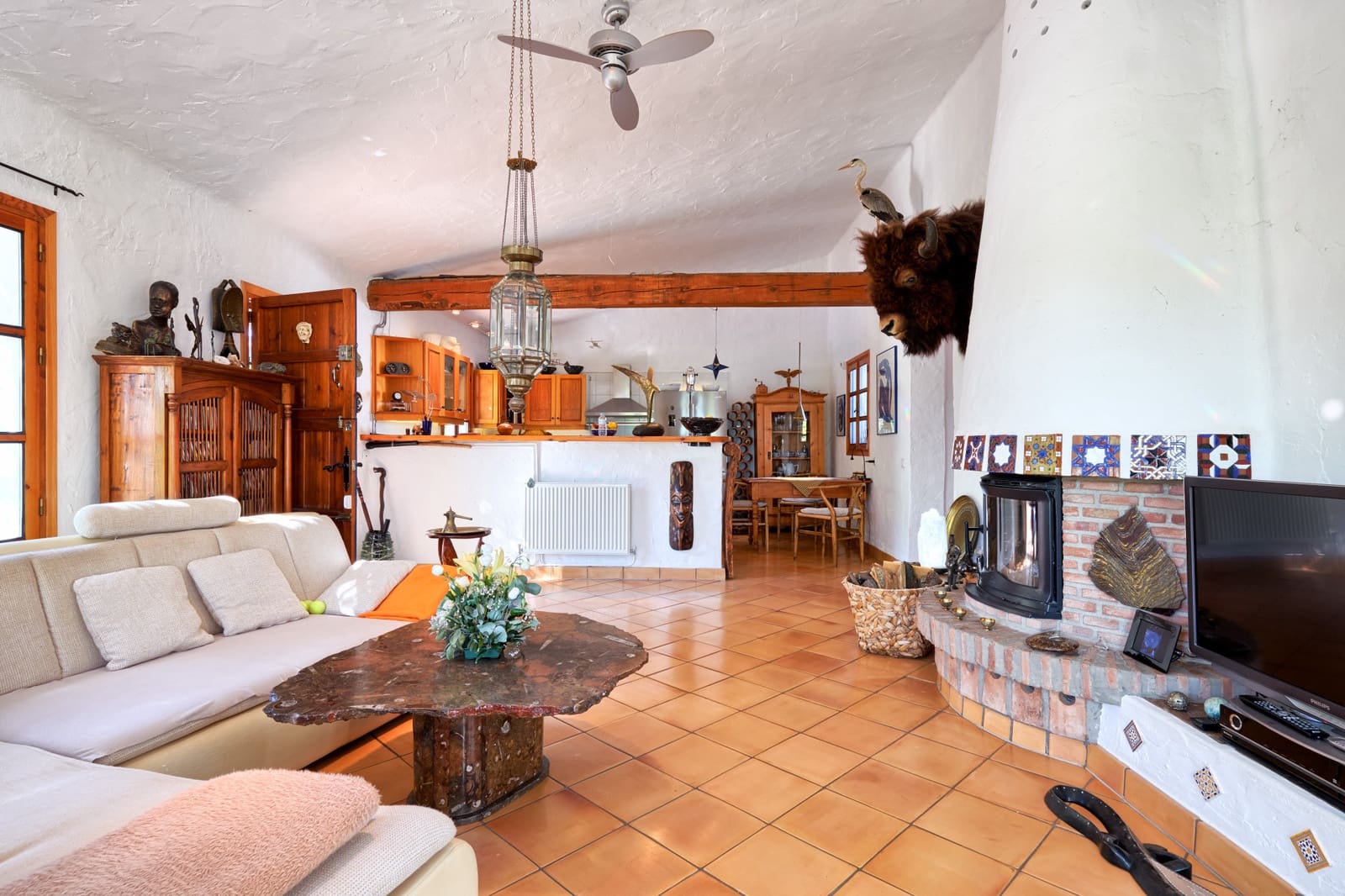 2 bedroom Villa for sale in Estepona with pool garage - € 695,000 (Ref: 10002261)