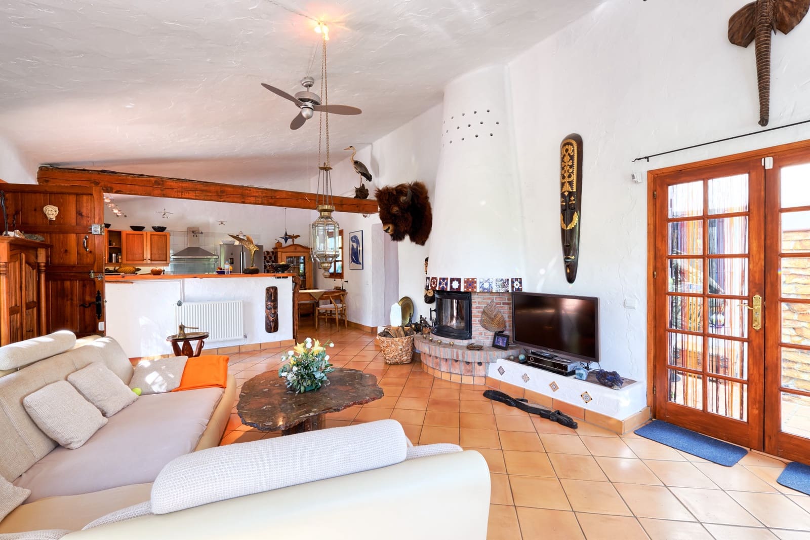 2 bedroom Villa for sale in Estepona with pool garage - € 695,000 (Ref: 10002261)