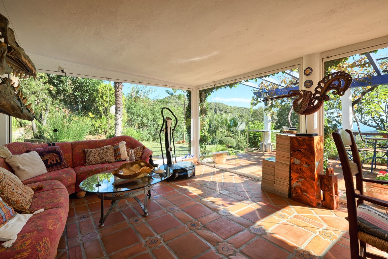 2 bedroom Villa for sale in Estepona with pool garage - € 695,000 (Ref: 10002261)