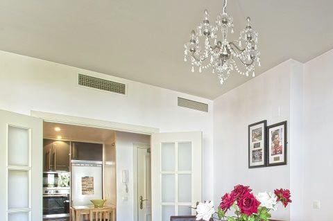 3 sypialnia Apartament na sprzedaż w Nueva Andalucia z basenem garażem - 380 000 € (Ref: 10002263)