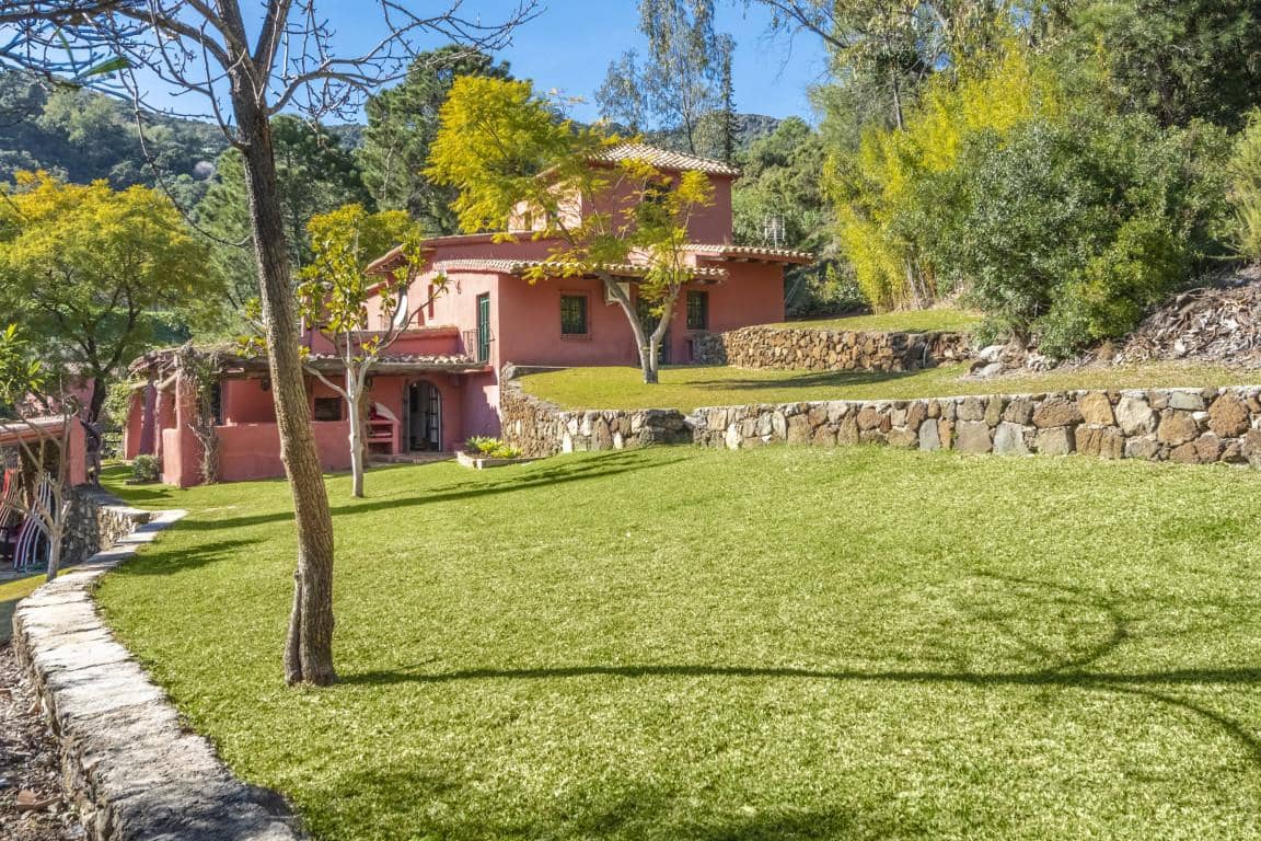 5 quarto Moradia para venda em Marbella com piscina garagem - 2 395 000 € (Ref: 10002265)