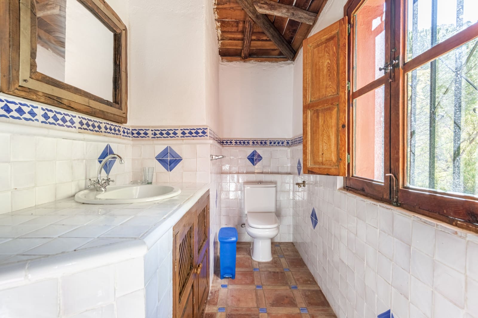 5 quarto Moradia para venda em Marbella com piscina garagem - 2 395 000 € (Ref: 10002265)
