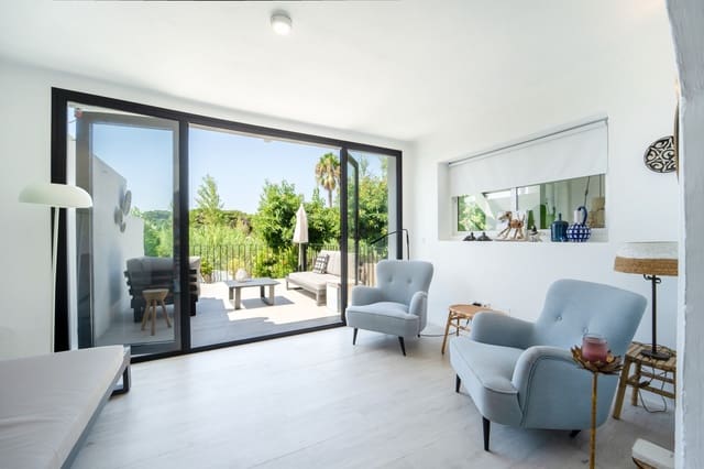 2 soverom Villa til salgs i New Golden Mile, Estepona med svømmebasseng garasje - € 649 000 (Ref: 10002268)
