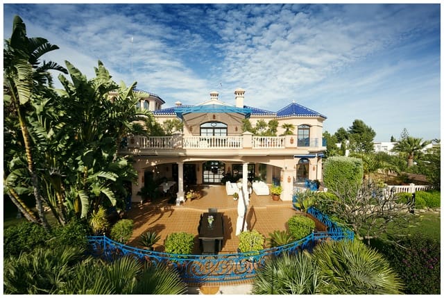 6 sypialnia Willa na sprzedaż w Nueva Andalucia, Marbella z basenem garażem - 7 500 000 € (Ref: 10002269)