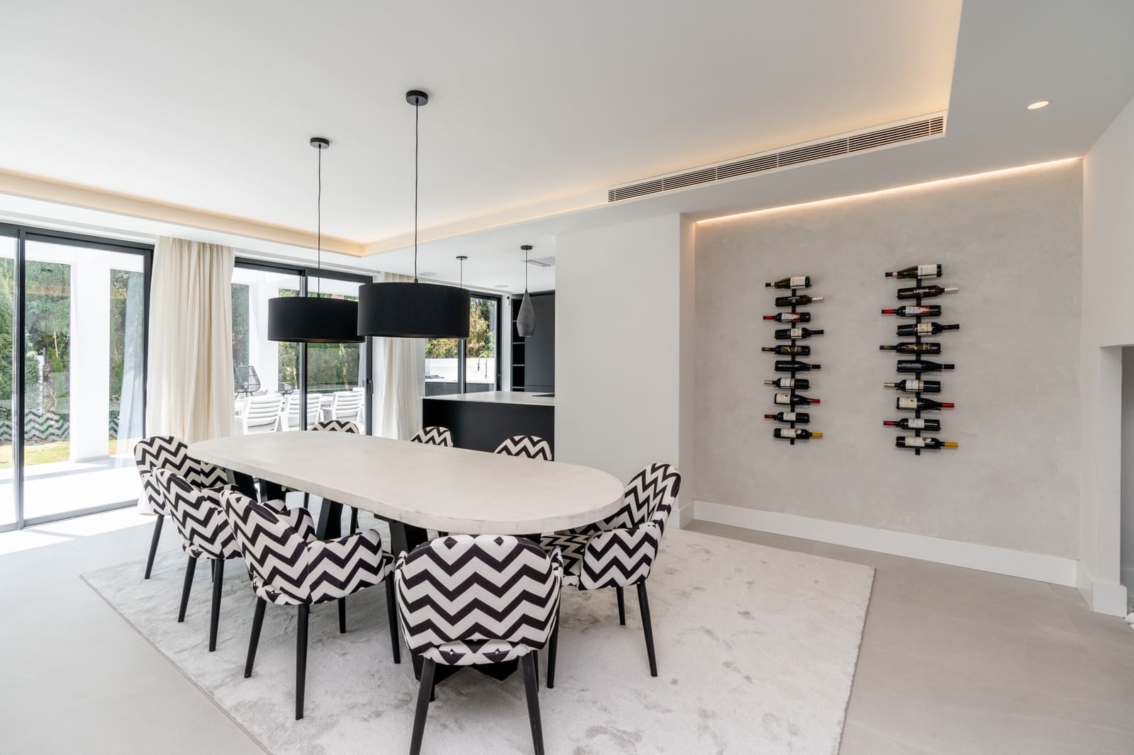 5 sypialnia Willa na sprzedaż w Marbella z basenem garażem - 3 350 000 € (Ref: 10002270)