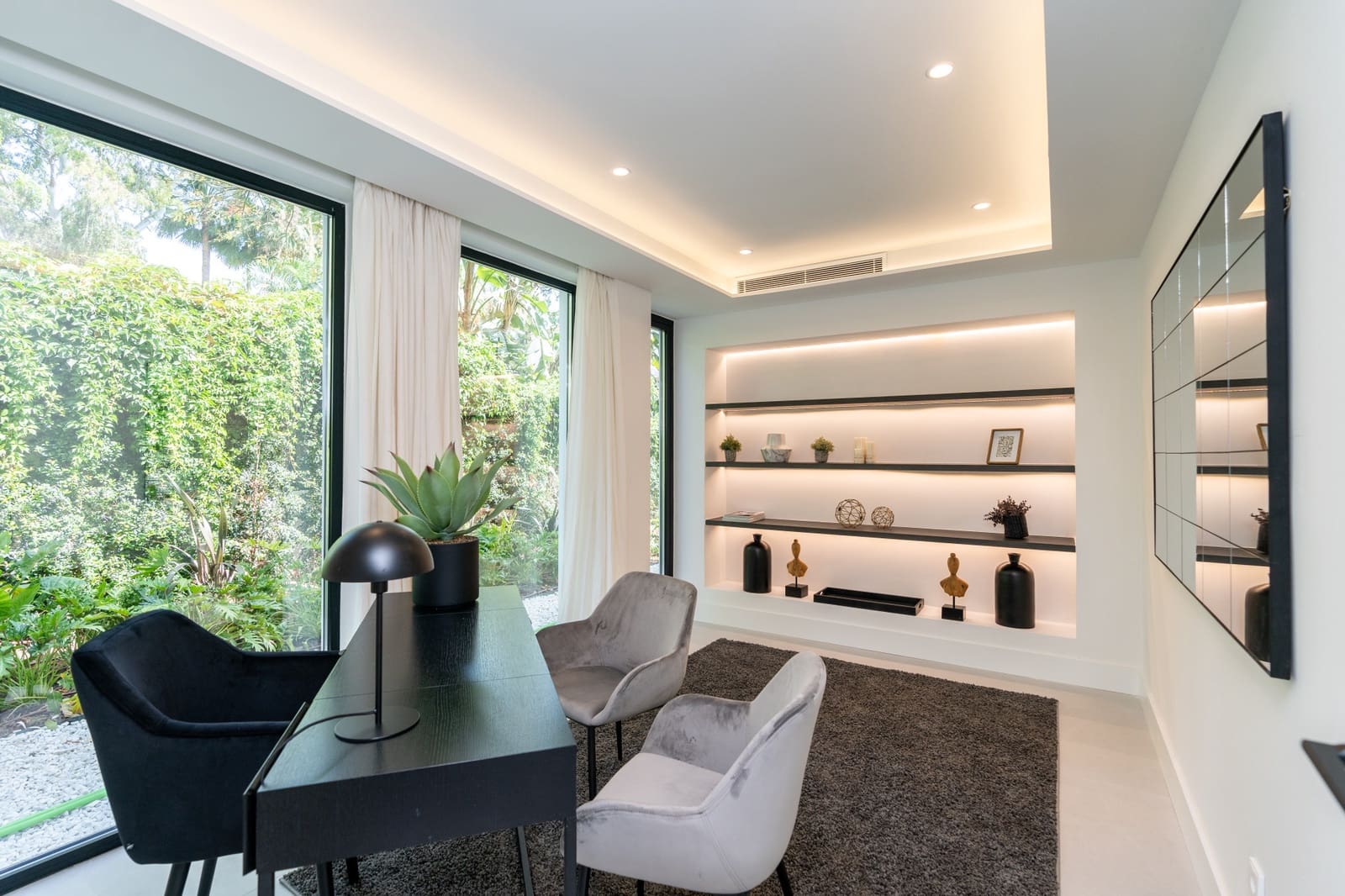 5 sypialnia Willa na sprzedaż w Marbella z basenem garażem - 3 350 000 € (Ref: 10002270)