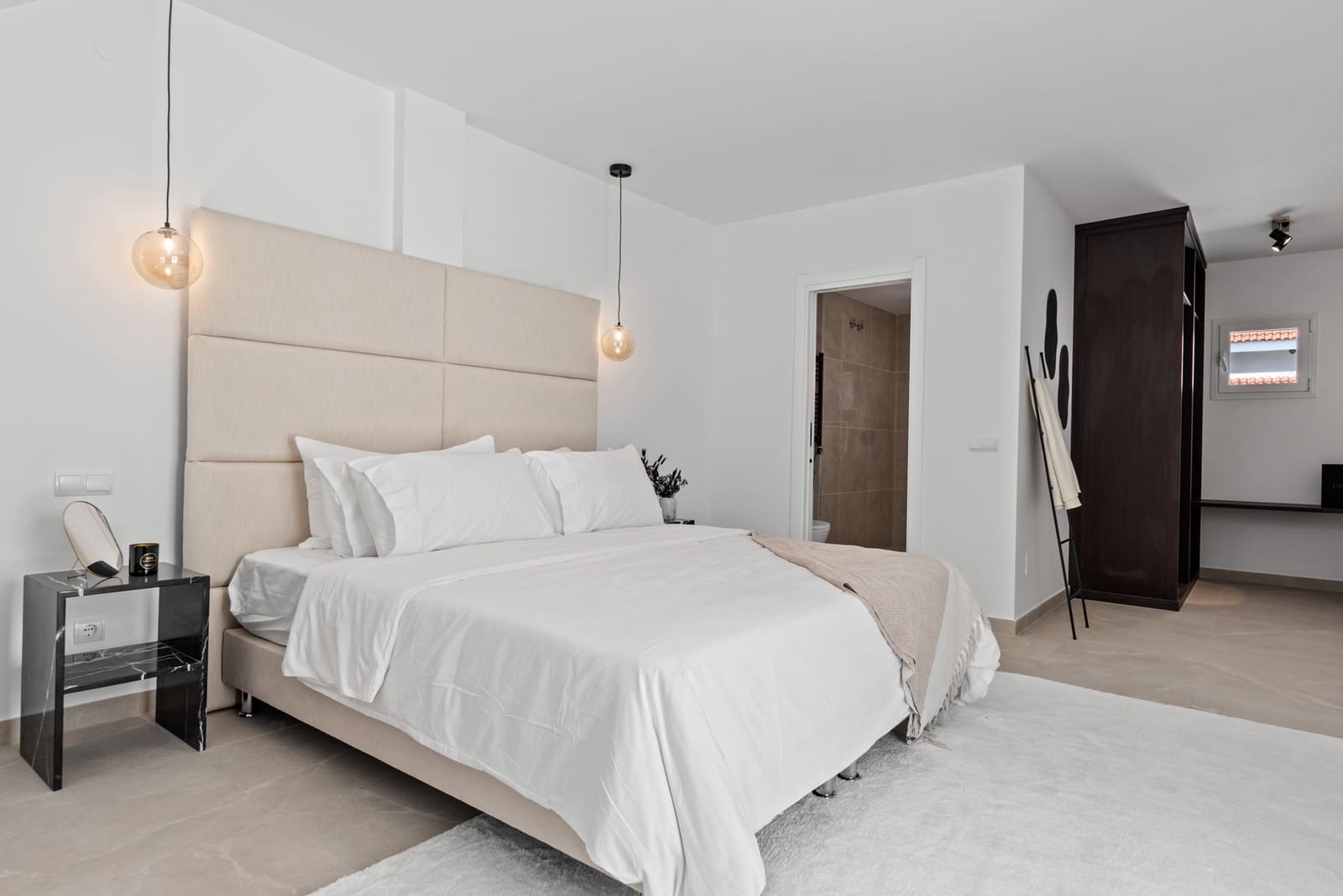 3 slaapkamer Appartement te koop in Marbella met zwembad garage - € 1.075.000 (Ref: 10002274)