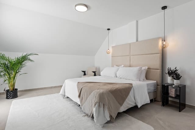 3 slaapkamer Appartement te koop in Marbella met zwembad garage - € 1.075.000 (Ref: 10002274)