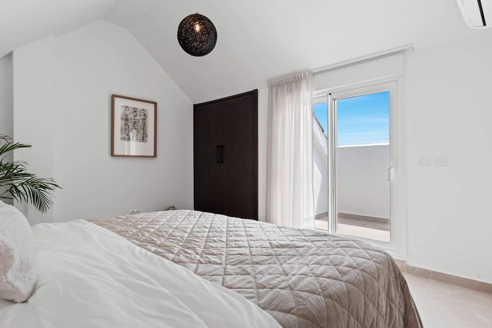 3 slaapkamer Appartement te koop in Marbella met zwembad garage - € 1.075.000 (Ref: 10002274)